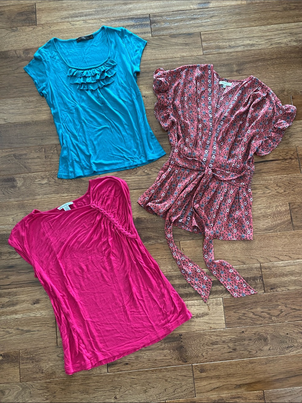 Women’s top bundle - Kenneth Cole, Mac studio, the limited
